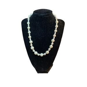 Vintage Marked NWT Pearl & Silver Tone Necklace Faux Pearls